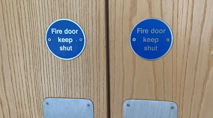 Fire Safety England Regulations 2022 - Fire door checks